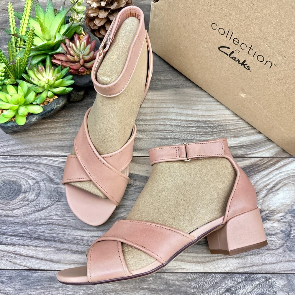 NIB Clarks Caroleigh Rise 9M Dark Blush Leather Block Heel Ankle Strap Sandal